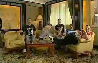 女主播当场尿裤子视频,女主播现场失控，尿裤子瞬间成焦点